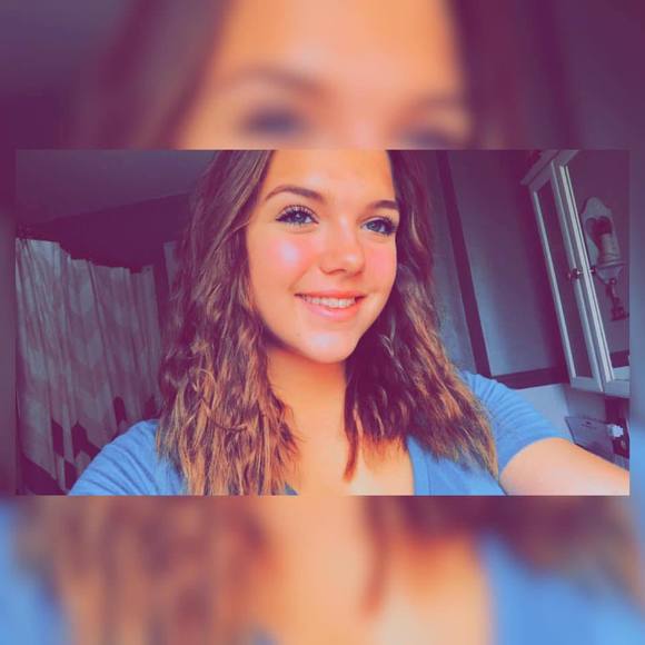 Meet your Posher, Emma - Picture 1 of 1